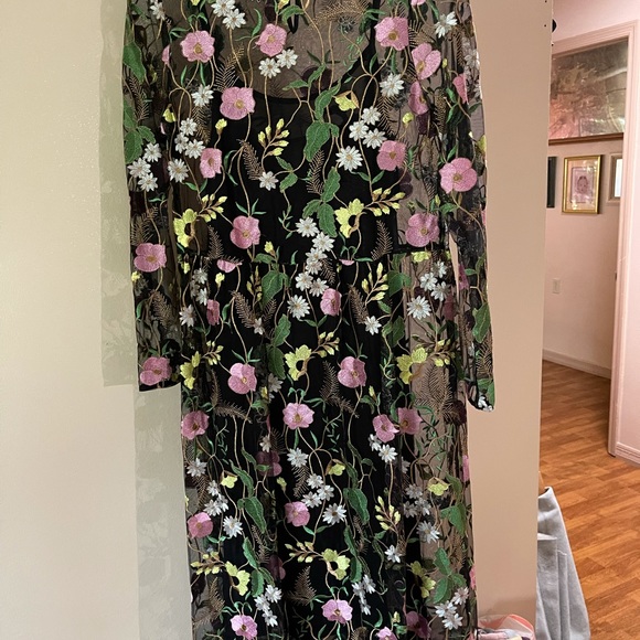 Party Dress - Picture 4 of 4